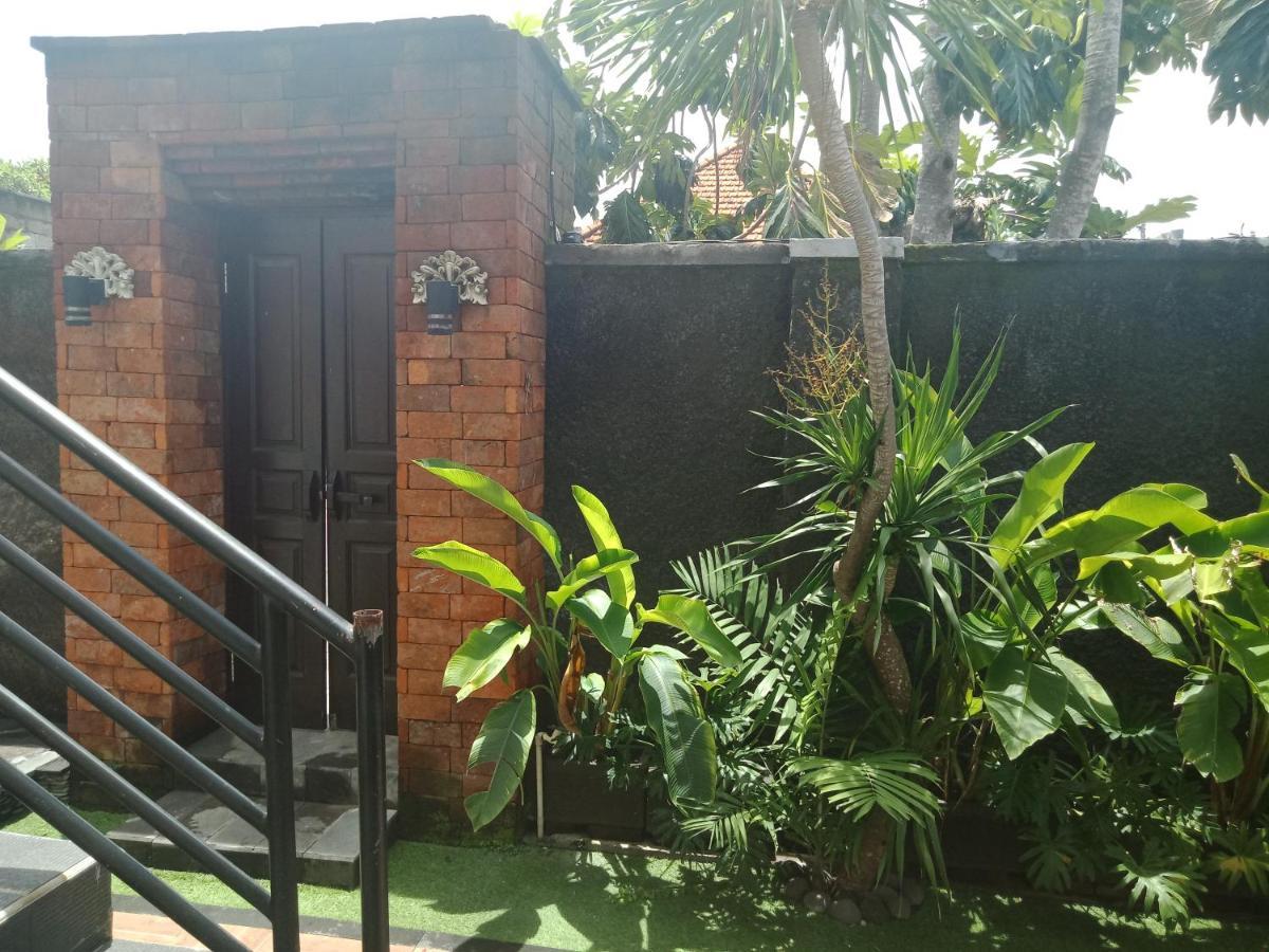 D'Puja Home Stay And Spa Nusa Dua (Bali) Exterior foto