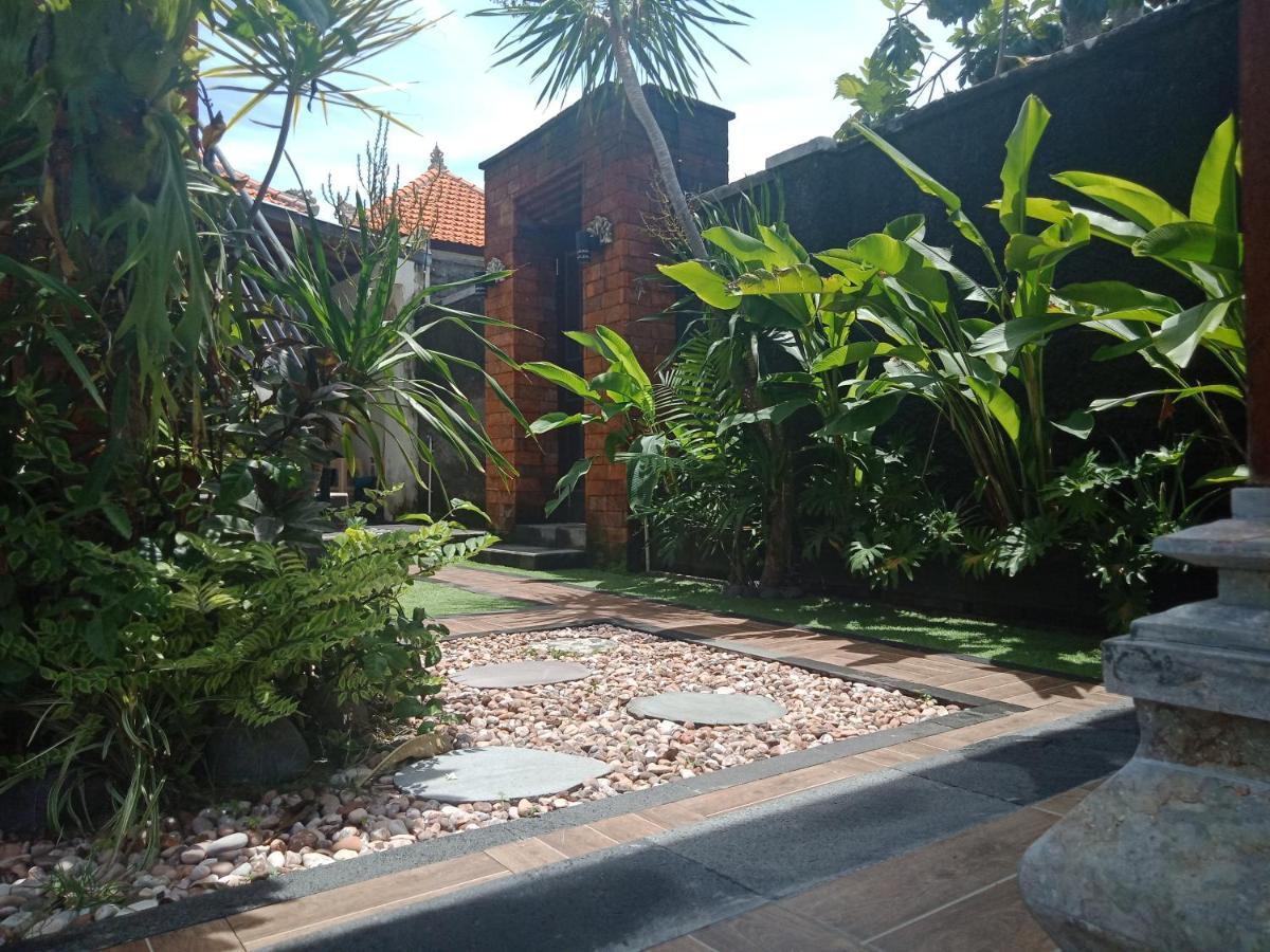 D'Puja Home Stay And Spa Nusa Dua (Bali) Exterior foto